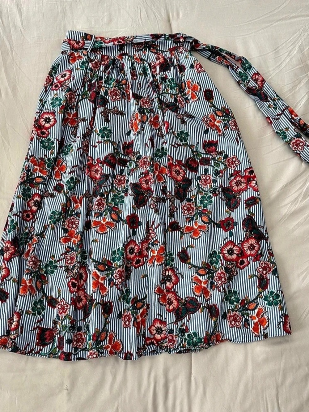 Zara Woman Floral Striped Midi Skirt in Blue & Red Size Small
